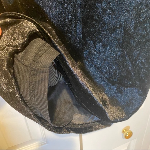 2for$35 NWT Vero Moda Velvet Tight Keyhole Black Mini Dress. Size Medium. - Picture 10 of 11